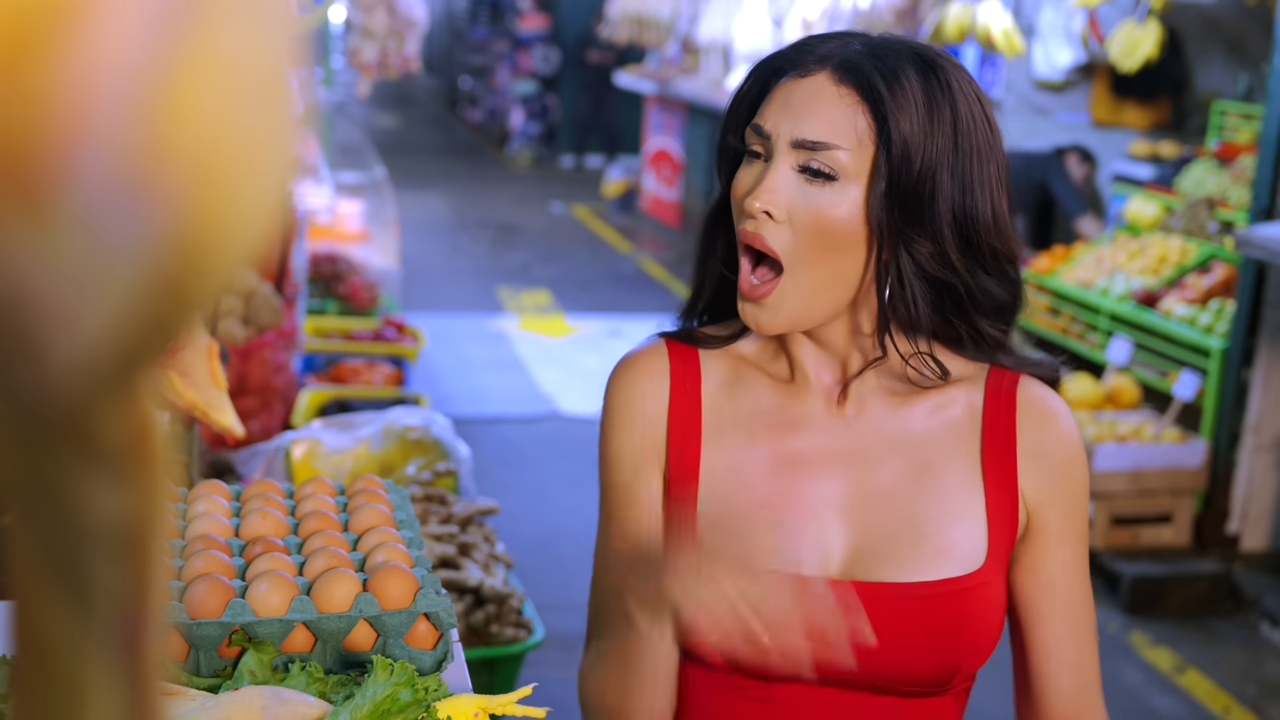 GALLINA VIEJA - MICHEILLE SOIFER X CHECHITO (Video oficial)